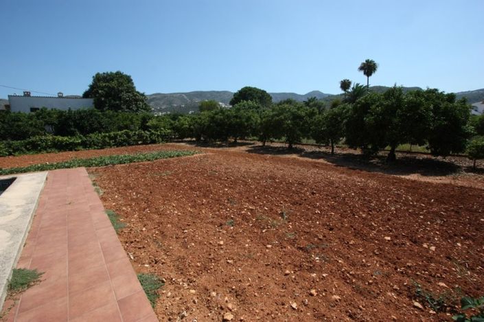 Image No.19-6 Bed Property for sale