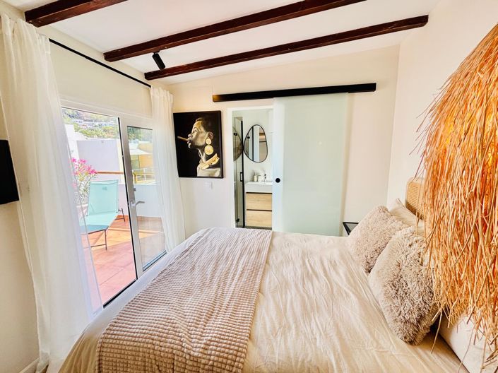 Image No.30-2 Bed Apartment for sale