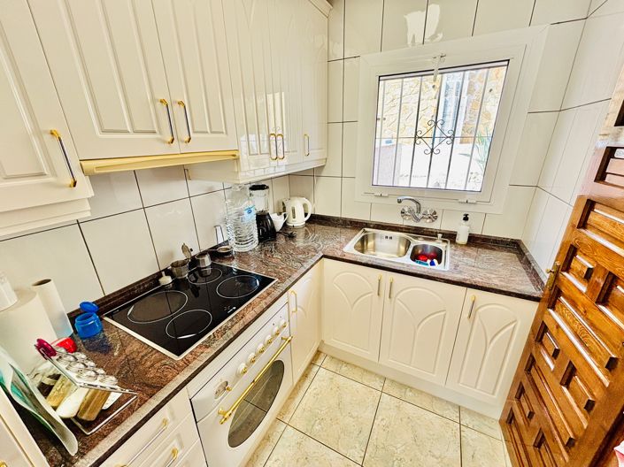 Image No.10-2 Bed Villa for sale