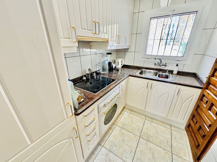 Image No.8-2 Bed Villa for sale