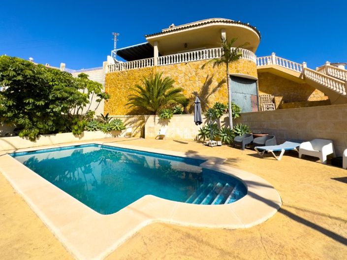 Image No.1-Villa de 3 chambres à vendre à El Campello