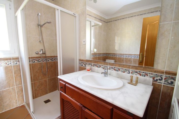 Image No.19-3 Bed Villa for sale