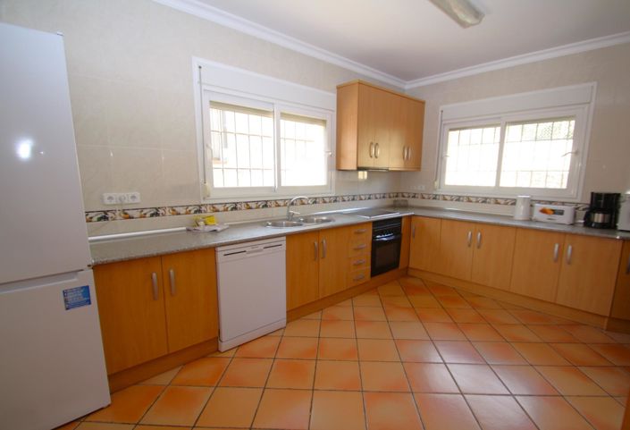 Image No.7-3 Bed Villa for sale