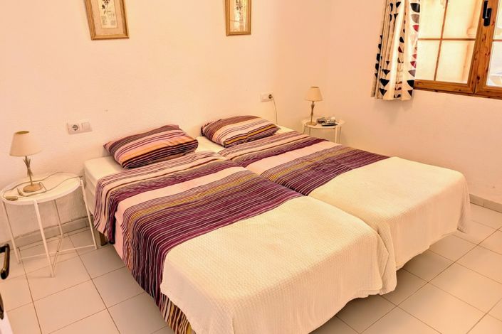 Image No.18-4 Bed Villa for sale