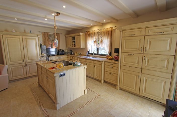 Image No.12-4 Bed Villa for sale