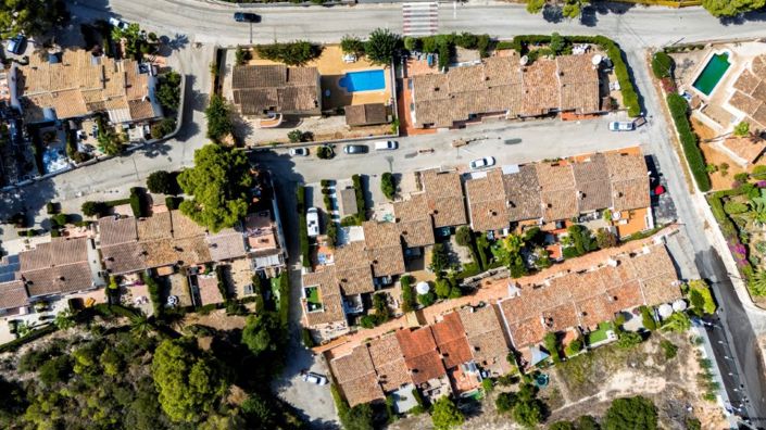 Image No.25-2 Bed Bungalow for sale