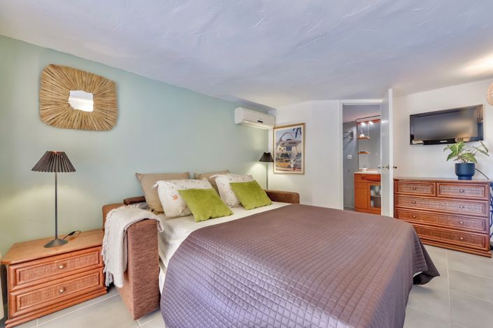 Image No.11-4 Bed Villa for sale