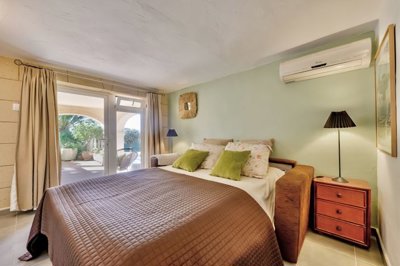 8716a75256ef34be1ef02a027f8bc5f1