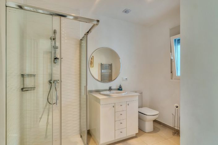 Image No.14-5 Bed Villa for sale