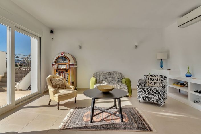 Image No.18-5 Bed Villa for sale