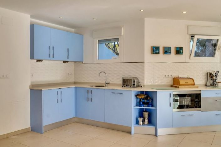 Image No.21-5 Bed Villa for sale