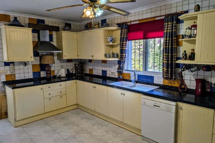 Image No.12-3 Bed Villa for sale