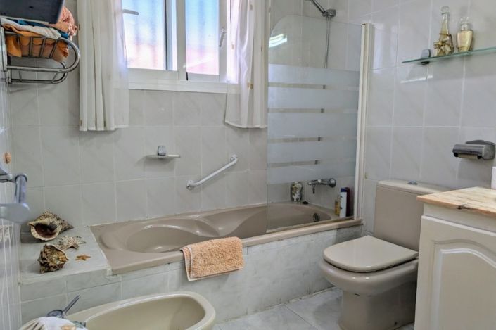 Image No.21-3 Bed Villa for sale