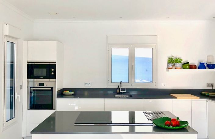 Image No.7-3 Bed Villa for sale