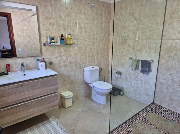 Image No.27-4 Bed Villa for sale