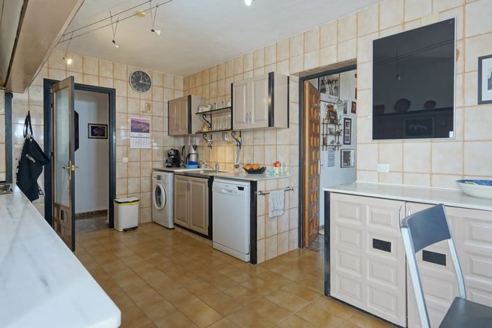 Image No.20-4 Bed Villa for sale