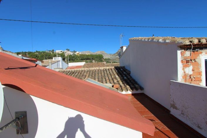 Image No.28-7 Bed Townhouse for sale