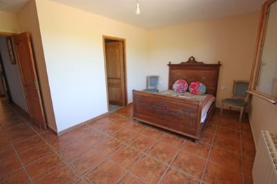 ec8c7cb77f18b20d3b354bbd7ea29687