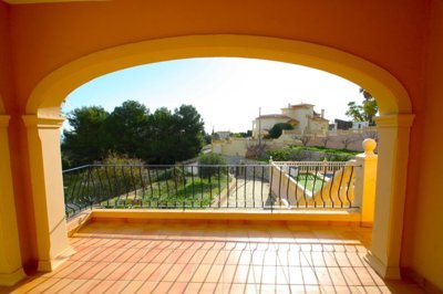 f8c82de1322f19ac858bacd261281040