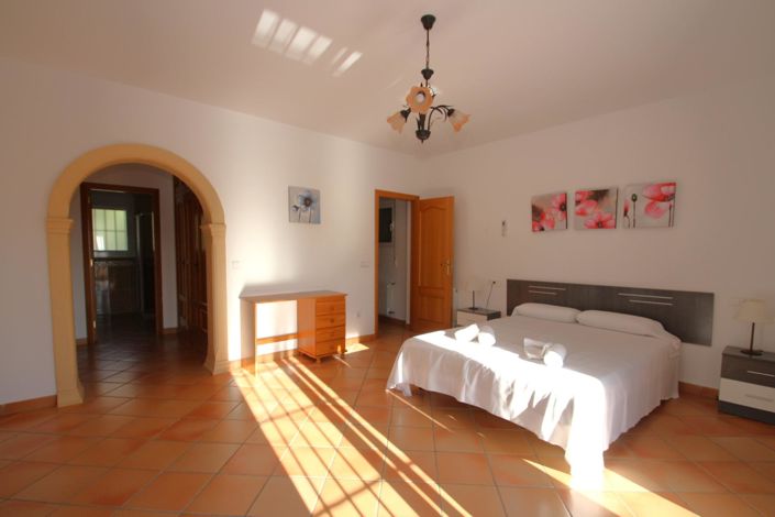 Image No.18-3 Bed Villa for sale