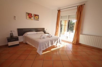 5aa2096661cead19fc906fff794e910c