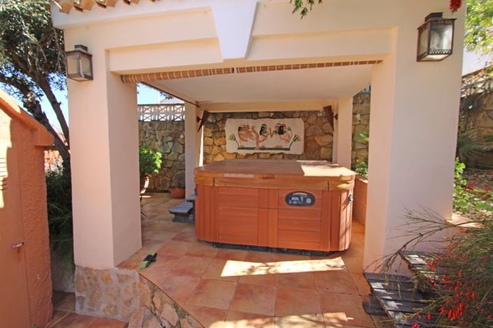 Image No.17-4 Bed Villa for sale