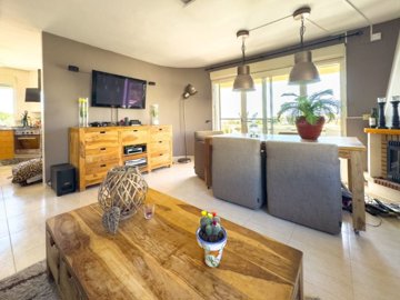 04ac6e8dfeee1912aff3e4675bd487b1