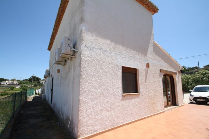 Image No.25-3 Bed Property for sale