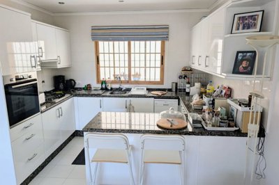 2386792c91a6c728457fdfb91cdd5aa9