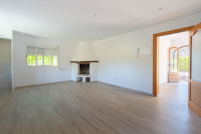 Image No.9-4 Bed Villa for sale