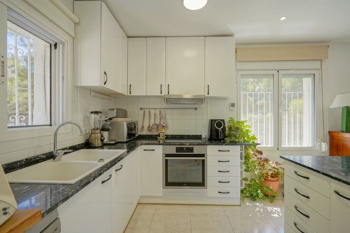 Image No.16-4 Bed Villa for sale