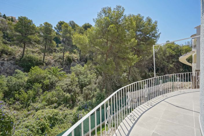 Image No.28-4 Bed Villa for sale