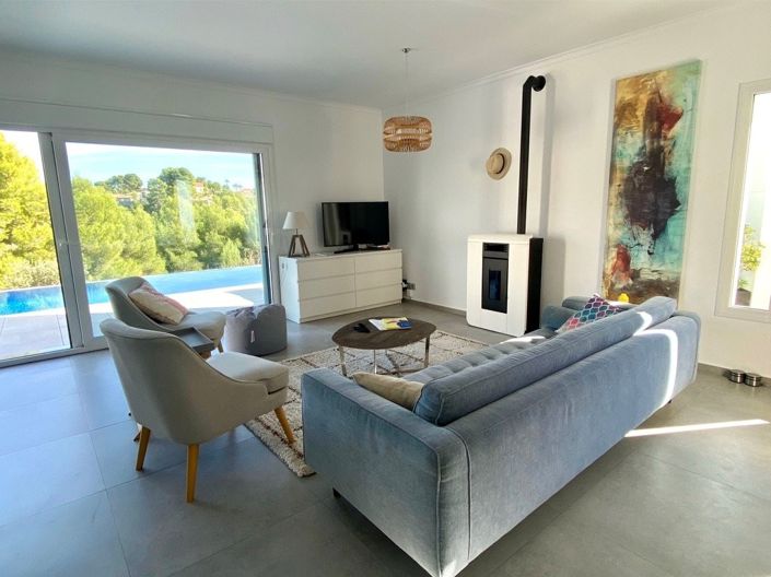 Image No.10-3 Bed Villa for sale