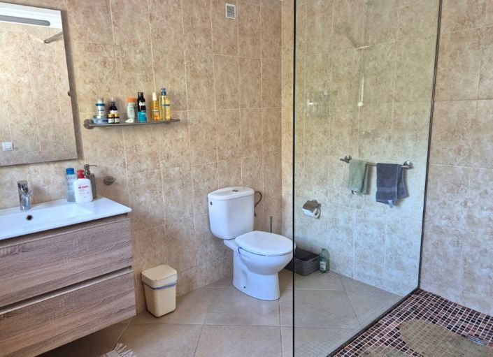 Image No.14-4 Bed Villa for sale