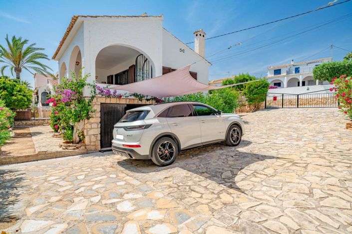 Image No.2-3 Bed Villa for sale