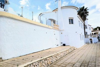 40f298b7cd520b77853af75730dd51d1