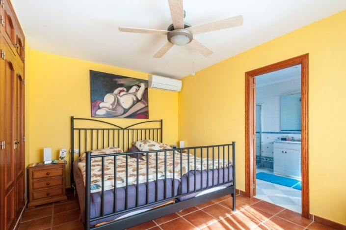 Image No.24-4 Bed Villa for sale