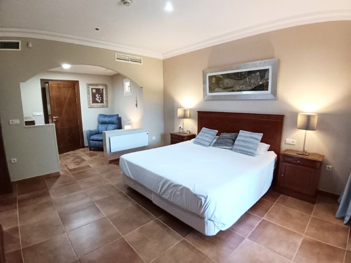 Image No.22-2 Bed Apartment for sale