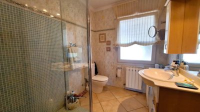 dc1c18ac309f4c3c29ace183d0ce8b6c