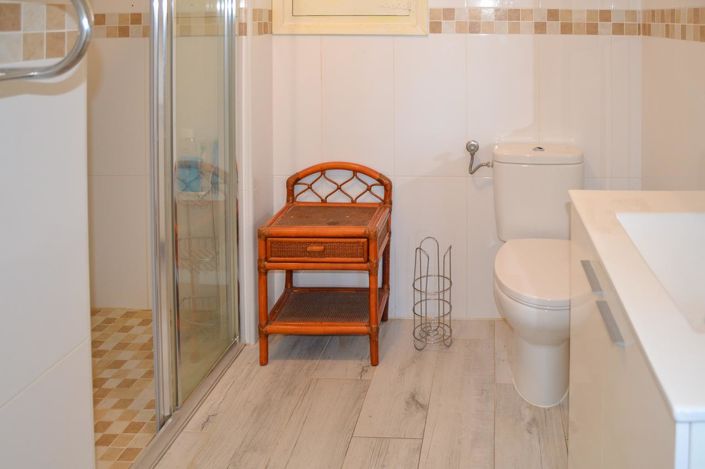 Image No.20-6 Bed Villa for sale