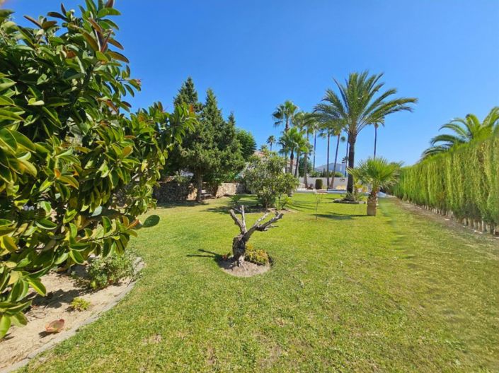 Image No.9-3 Bed Villa for sale