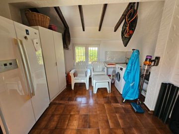 a4a8e958f8c81359e98137597584d5b9