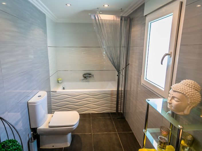 Image No.12-5 Bed Villa for sale