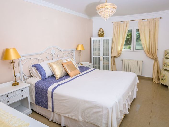 Image No.7-5 Bed Villa for sale