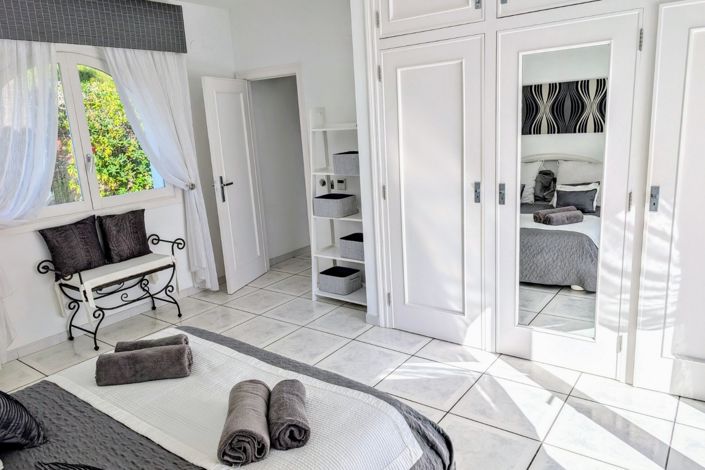 Image No.29-3 Bed Villa for sale