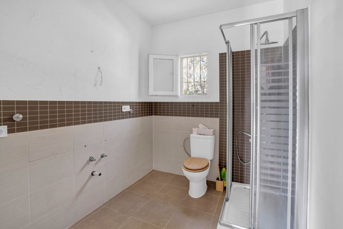 Image No.12-2 Bed Villa for sale