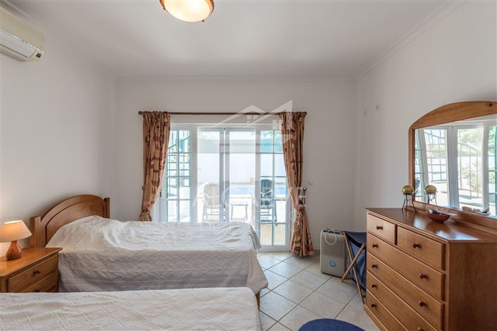 Image No.19-Villa de 4 chambres à vendre à Lagos