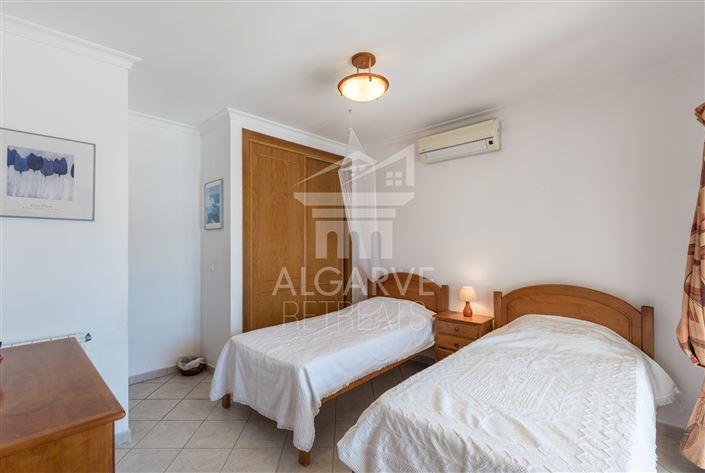 Image No.20-Villa de 4 chambres à vendre à Lagos