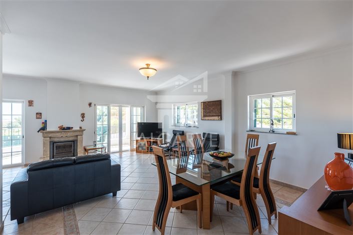 Image No.8-Villa de 4 chambres à vendre à Lagos