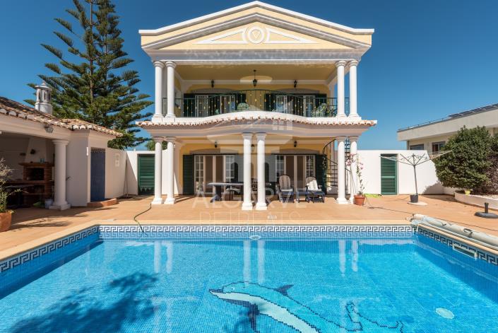 Image No.25-Villa de 4 chambres à vendre à Lagos